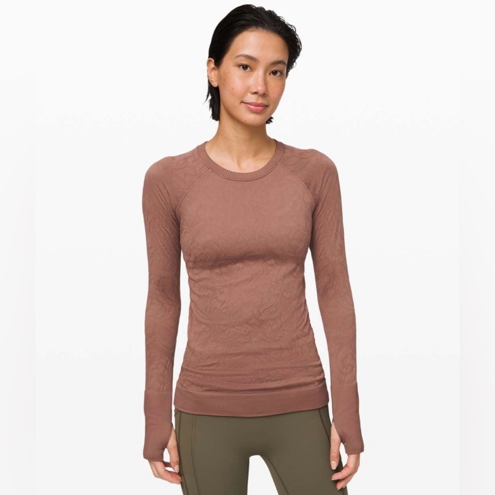 Lululemon women’s Rest Less Pullover size 2